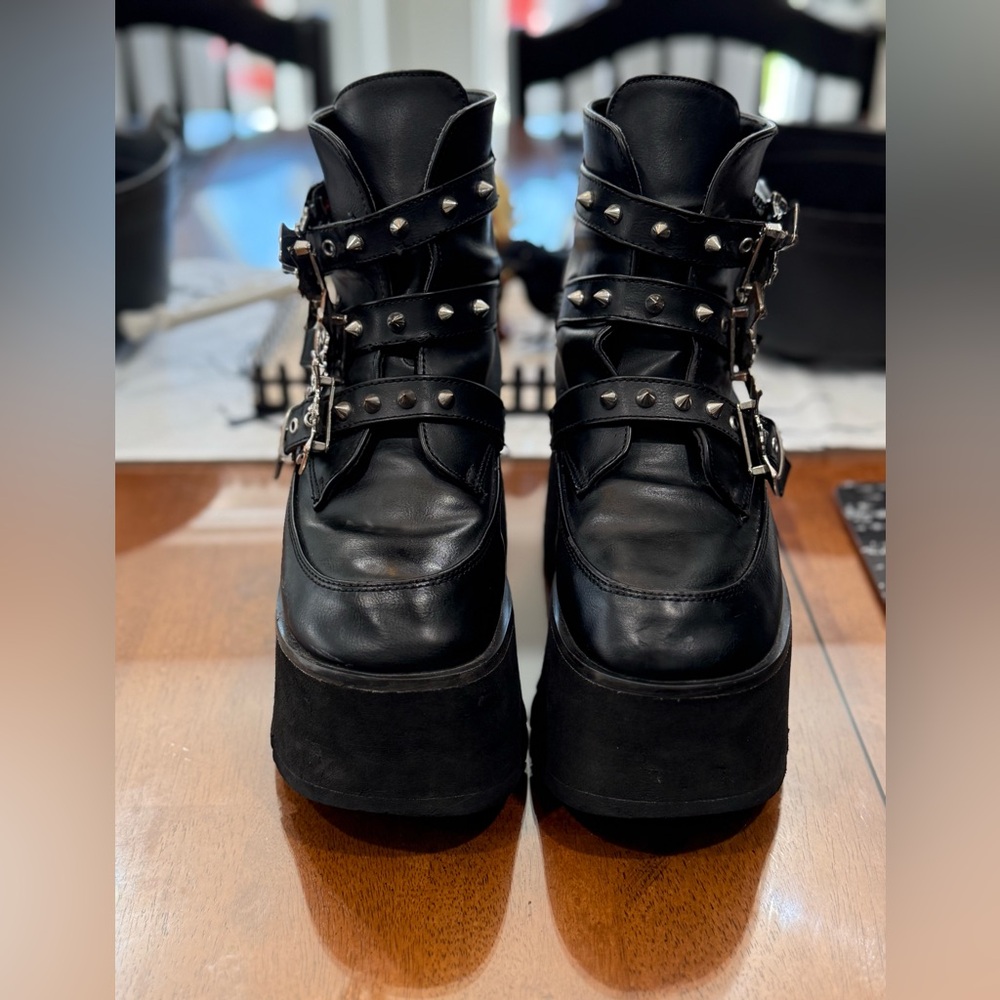 🖤 Demonia Ashes-55 Platform Boots ❤️ - Picture 2 of 10
